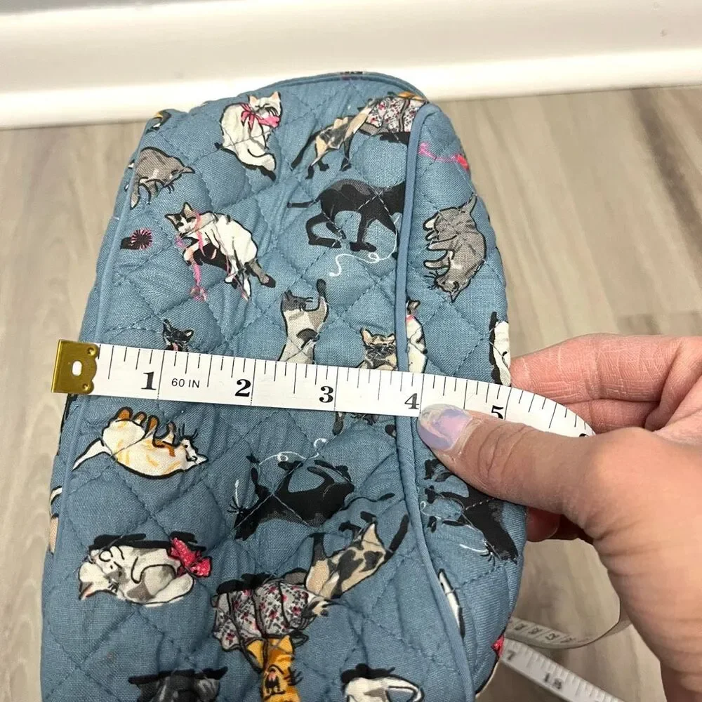 Vera Bradley Lunch Bag Women’s OS Iconic Blue Quilted Cat’s Meow Zip Bunch NWT - Picture 9 of 9